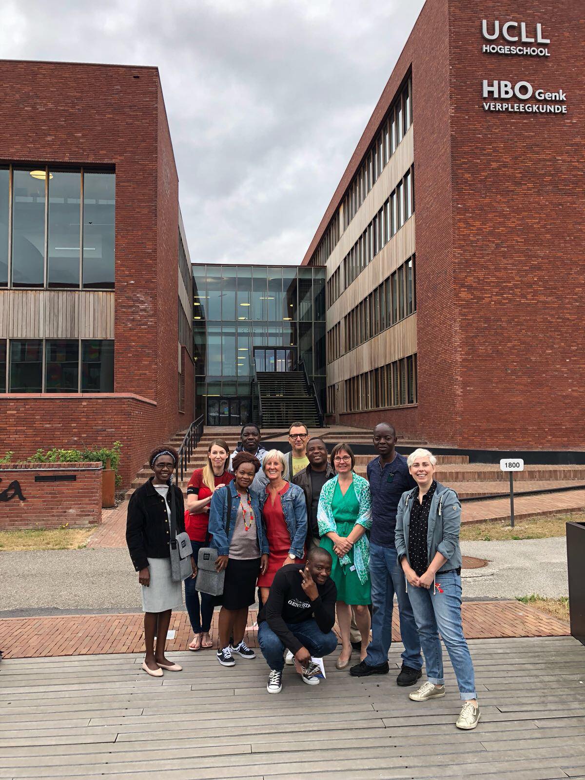 37239741_10156494883448934_282738603333779456_n